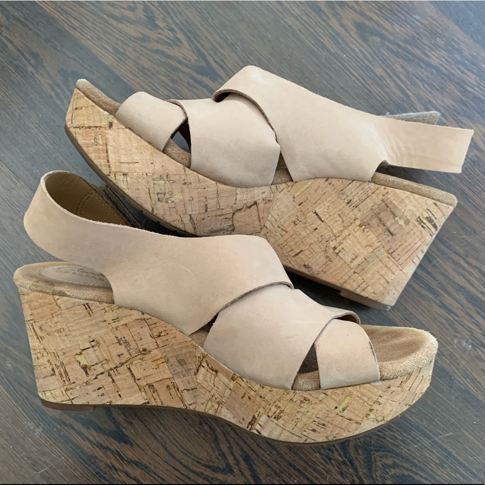 Clarks Artisan Tan Wedges